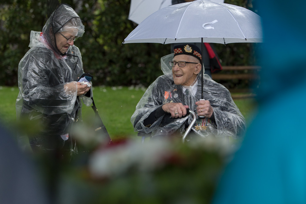 De regen huilde mee